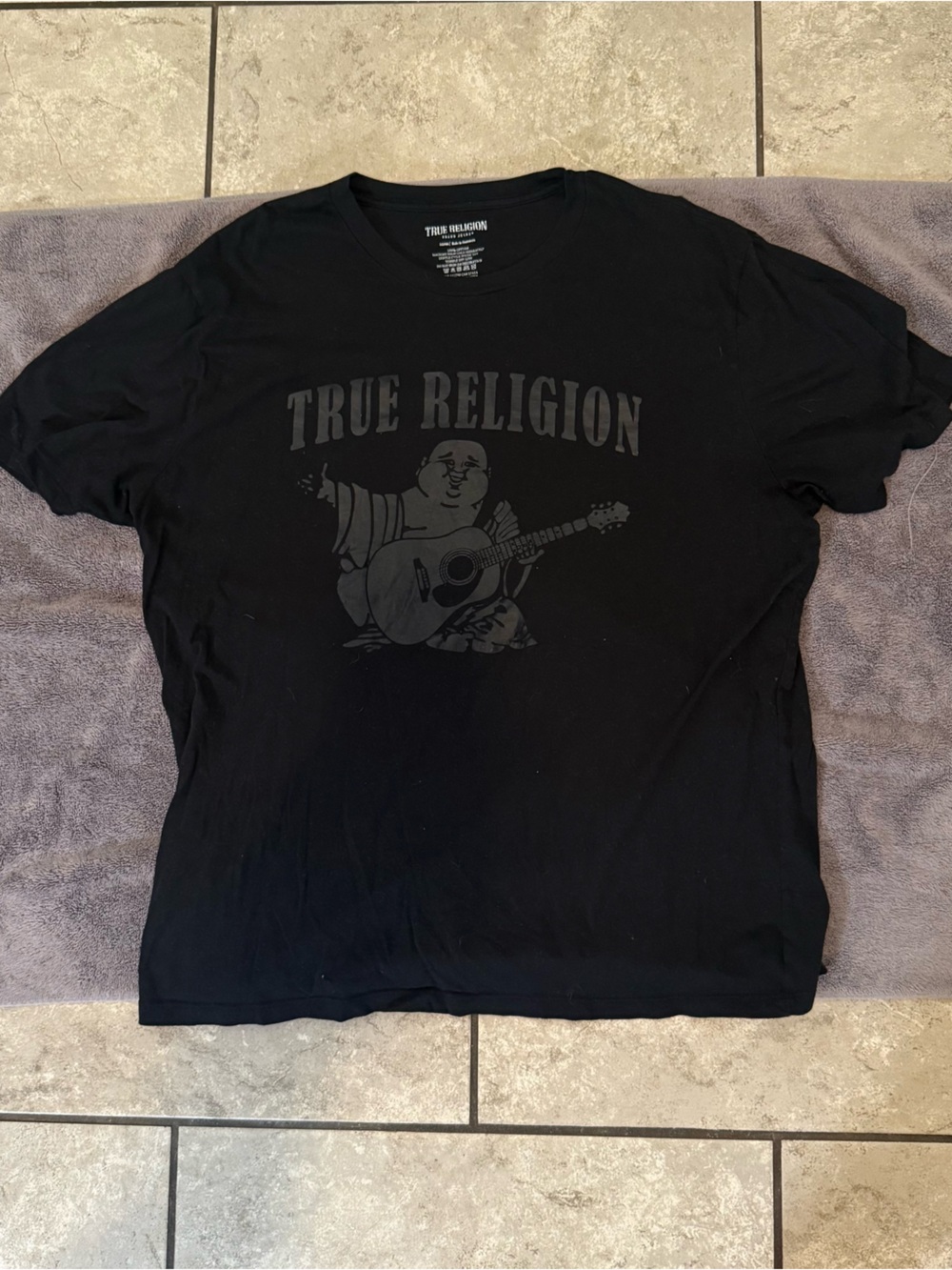 True religion tee 🔥